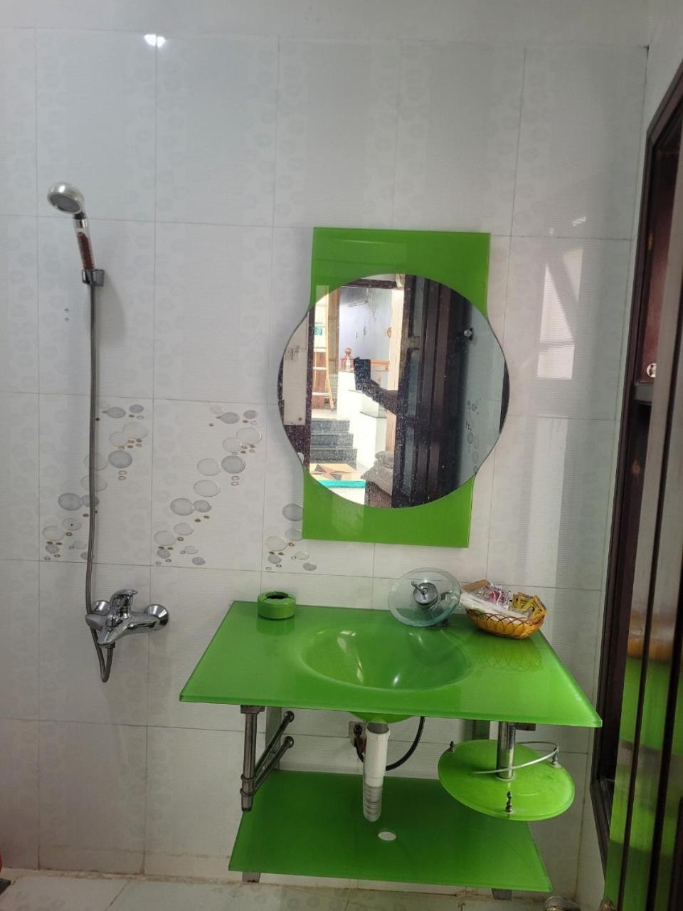Hostel Ngoc Lien Туїхоа Екстер'єр фото